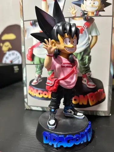 Boneco Gocu Dragon Ball Supreme