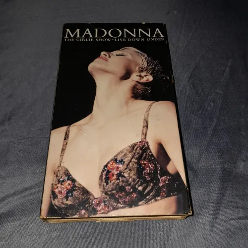 Fita vhs madonna the girlie show