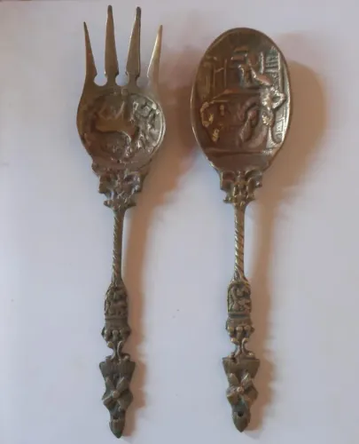 Antiguidade Garfo E Colher Decorativo Bronze