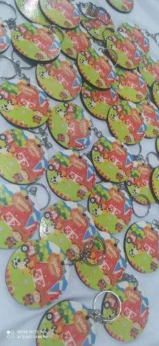 Lembrancinhas em MDF pedido minino 20 unidades 