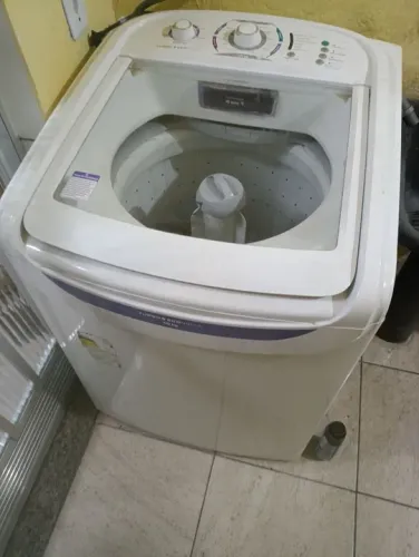 Máquina Eletrolux turbo capacidade 15 kg funcionando perfeitamente 