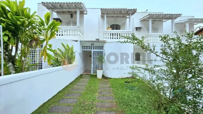 Sobrado com 2 dormitórios à venda, 95 m² por R$ 600.000,00 - Tabatinga - Caraguatatuba/SP