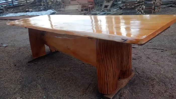 MESA 3 METROS Á PRONTA ENTREGA! 2.800$