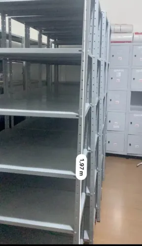 Prateleiras estantes de aço tradicionais e reforçadas