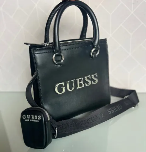Bolsa Guess Original Preta com Alça Transversal e Mini Bolsa