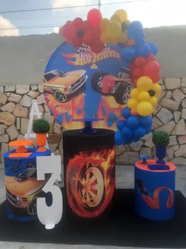 Decoração pegue e monte Festa Hot Wheels
