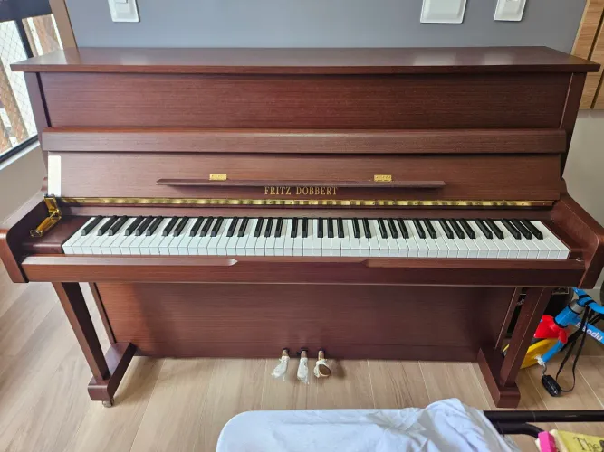 Piano Fritz Dobert