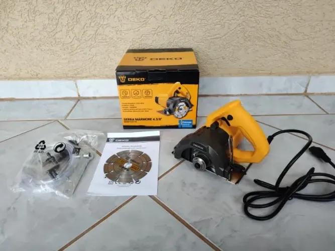 Serra Mármore 4.3/8 Pol. 1200W com Kit de Refrigeração