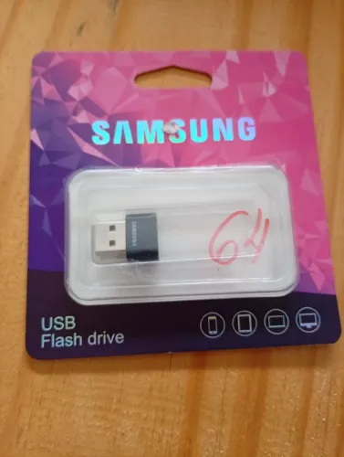 Pendrive 64GB