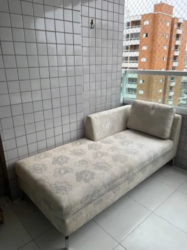 Divã floral para varanda marca Ferrari, 1,90 X 0,80