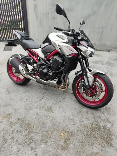 KAWASAKI Z900 2023 ZERAA. 1500 KM
