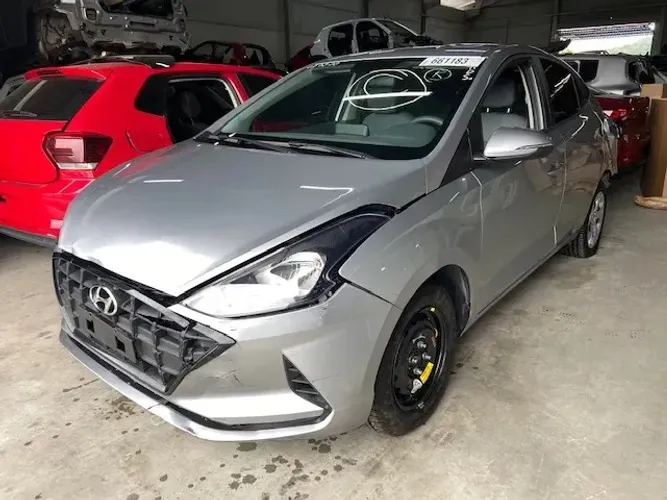 Todo o tipo de peças para seu carro, lanternagem , funilaria e mecânica.