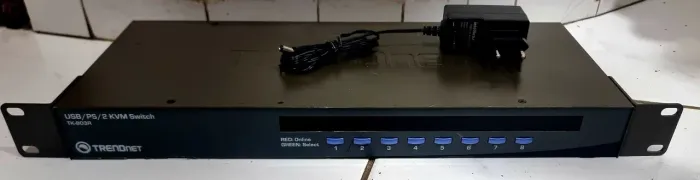 Switch KVM 8 Portas Trendnet TK-803R ? Controle 8 pcs