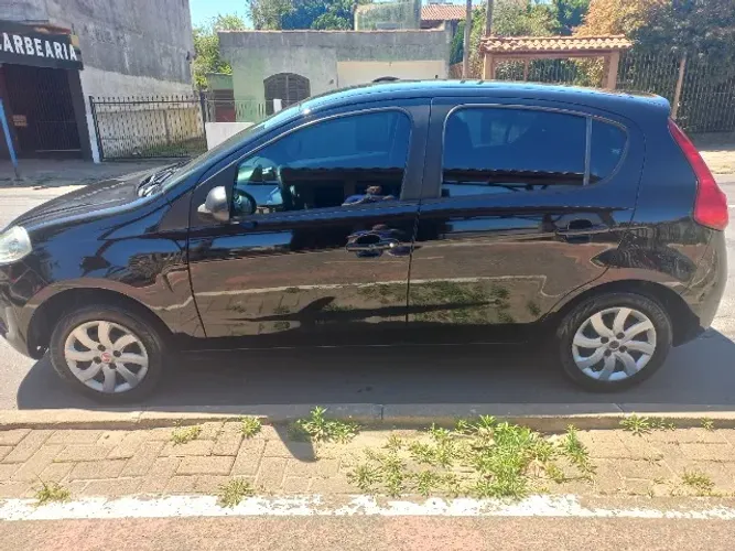 Fiat Palio Attractive 1.0 EVO Fire Flex 8V 5P 2013