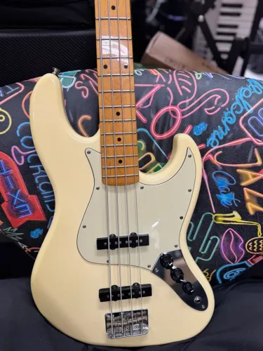 Baixo Elétrico Tagima TW73 Jazz Bass