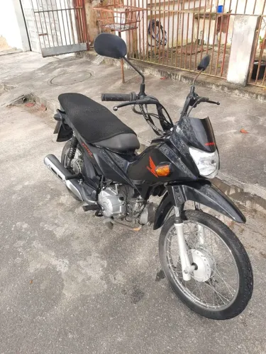 Honda Pop 2022, em dias, sem multas, único dono, só pegar e rodar.