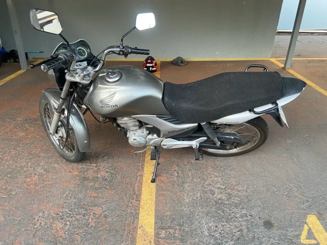 Titan ks 150 cc prata