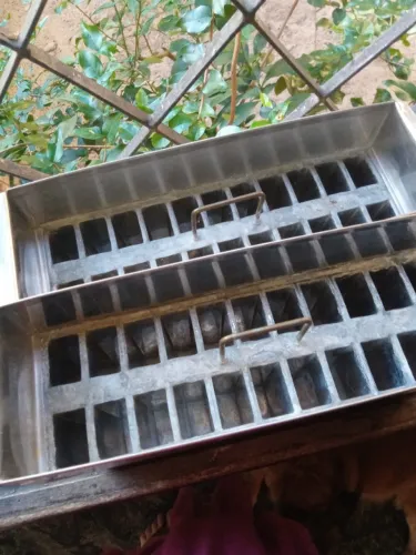 4 formas para picolé ou gelo saborizado modelo de 22 furos