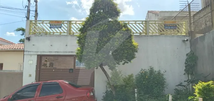 Casa 5 quartos, 3 salas,4 banheiros, 3 vagas.Vila Medeiros. Aceita Pet.
