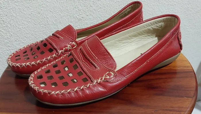 Sapato mocassim couro 34