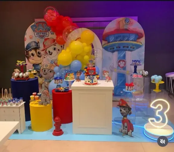 Festas-eventos-decoração de balões -bolas 