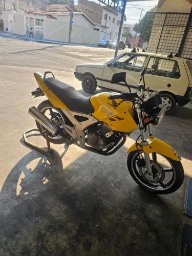 Vendo CBX TWISTER 