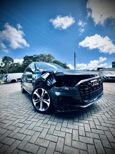 Sucata Audi Q7 Hibrido 2022 340cv
