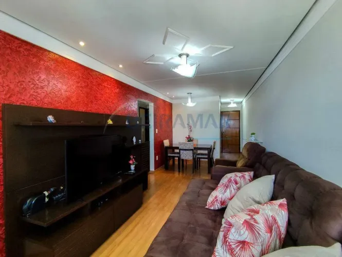 Apartamento de 3 quartos (1 Suíte), 2 banheiros, 13° andar, 82m² no Residencial Carrara - 