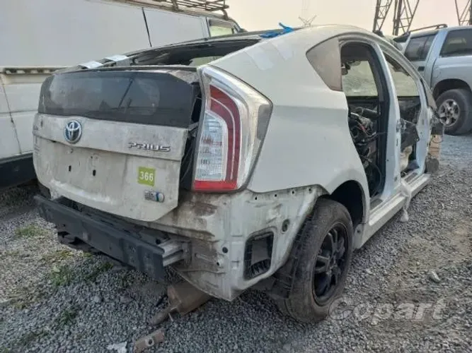 sucata prius hibrido 1.8 2012