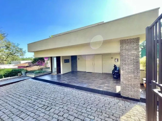 Casa com 4 dormitórios à venda, 450 m² por R$ 2.300.000,00 - Granja Viana - Carapicuíba/SP