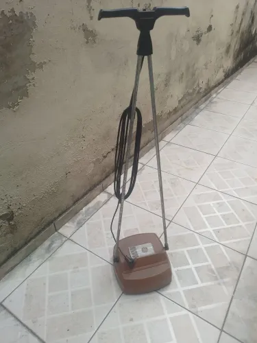 Enceradeira GE,funcionando em boas condições.
