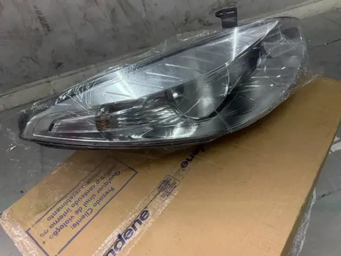 Farol Renault Fluence novo