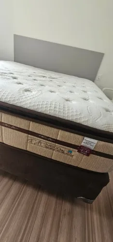 Cama Box King Size - Colchão F.A. Colchões Visco Plus (Molas Ensacadas)
