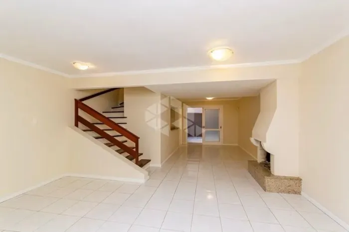 Casa em Condomínio 300M² - para Alugar