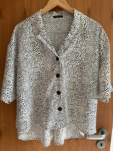 Blusa feminina soltinha estampada preto e branco estilo animal print tamanho G