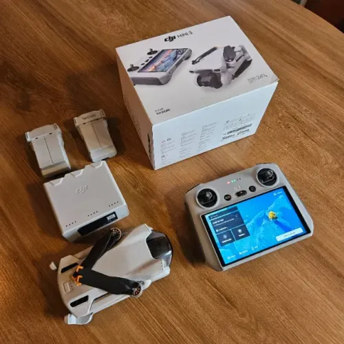 MUITO NOVO - DJI Mini 3 RC - GL | Estado de Novo