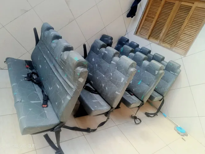 Vendo bancada de 17 lugares serve na Ducato, Boxer teto baixo escolar 