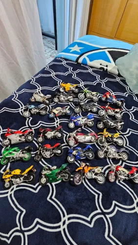 Coleção Maisto motos.