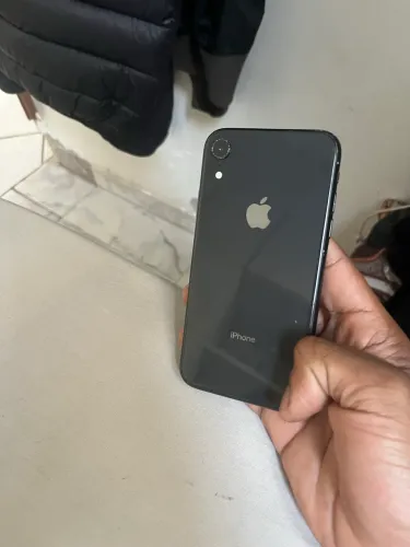 Iphone xr sem trincos 64 gigas