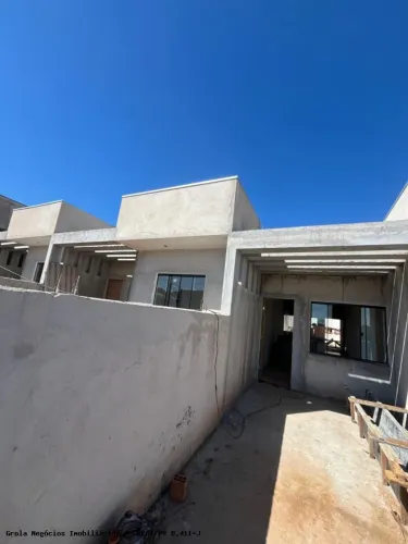 Casa para Venda em Campo Mourão, Jardim Alvorada, 3 dormitórios, 1 banheiro, 1 vaga