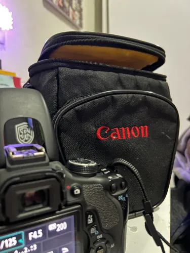 CANON EOS REBEL T3i
