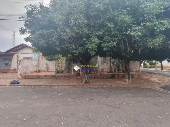 Casa para venda no Jardim paulista, ao lado da igreja da Assembléia de Deus, excelente loc
