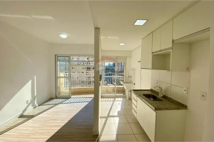 Apartamento com 2 Quartos e 2 banheiros para Alugar, 52 m² por R$ 1.650/Mês