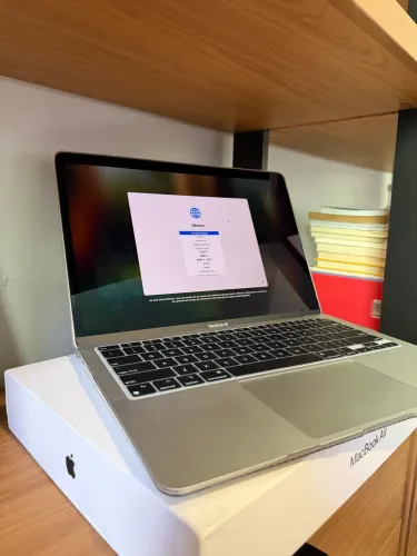 MacBook Air m1 13.3 256gb 8gb