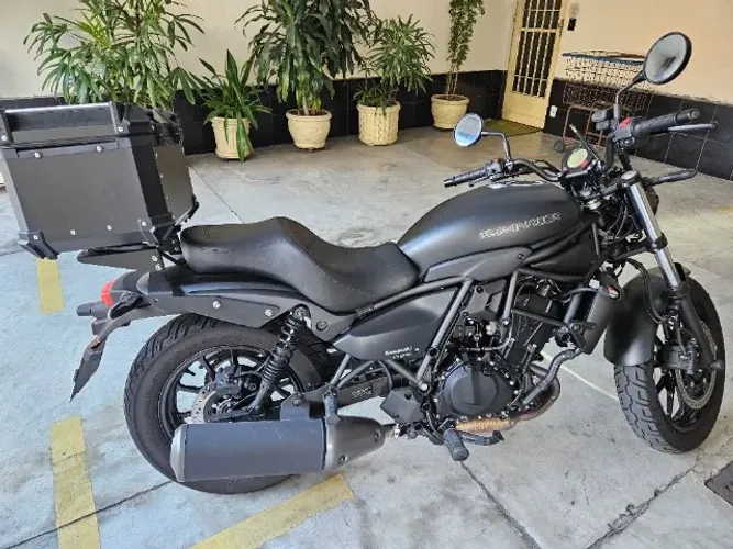 Kawasaki Eliminator 500 - 2025/2025 com 5k em acessários