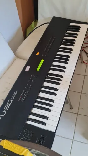 Troco em Guitarra ou baixo 
