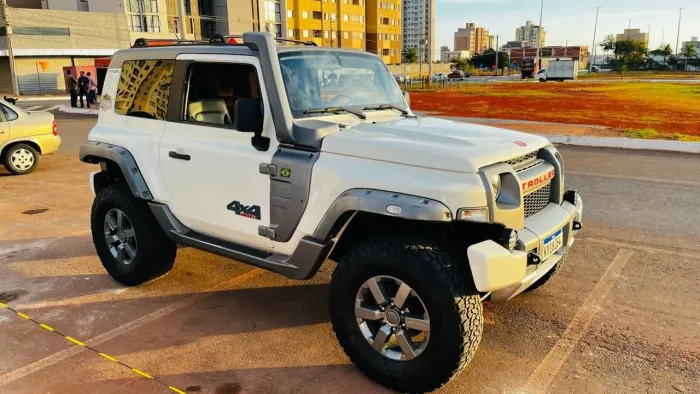 Troller T-4 4X4 3.2 20V TDI Cap. Rígida Diesel 2017