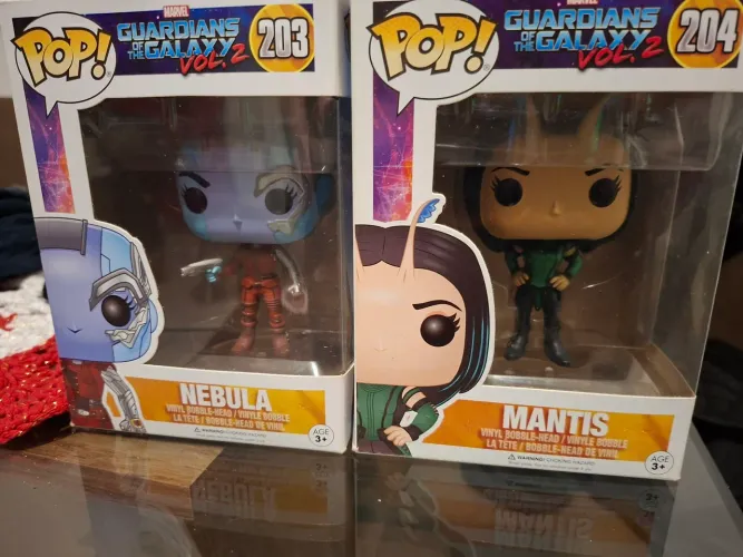 Funko pop marvel mantis e nebula 
