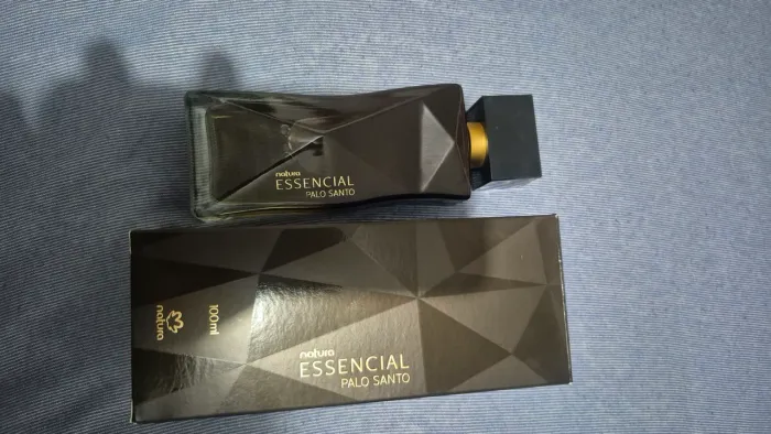 Perfume Natura Essencial Palo Santo feminino