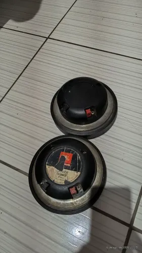 Par Driver JBL D305